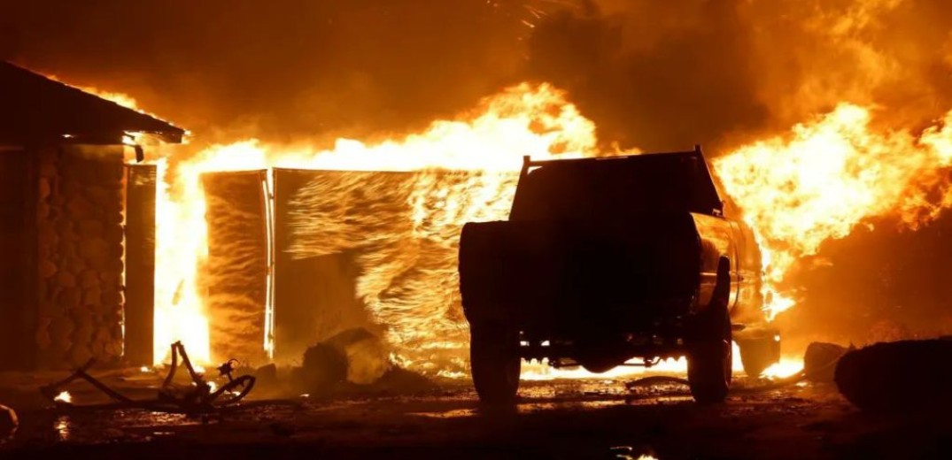 Καίει ανεξέλεγκτη η πύρινη κόλαση στην Καλιφόρνια των ΗΠΑ (βίντεο)