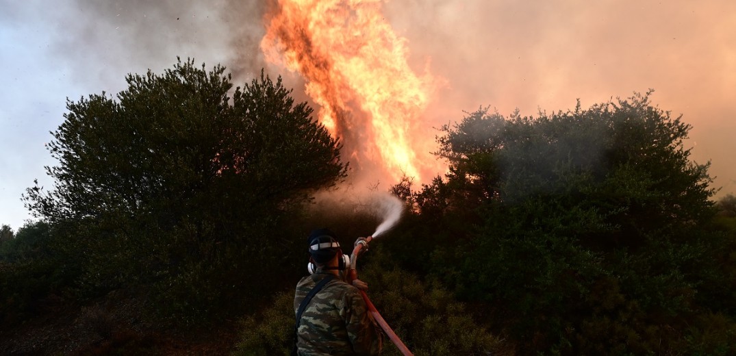 Πολύ υψηλός κίνδυνος πυρκαγιάς αύριο σε τέσσερα νησιά