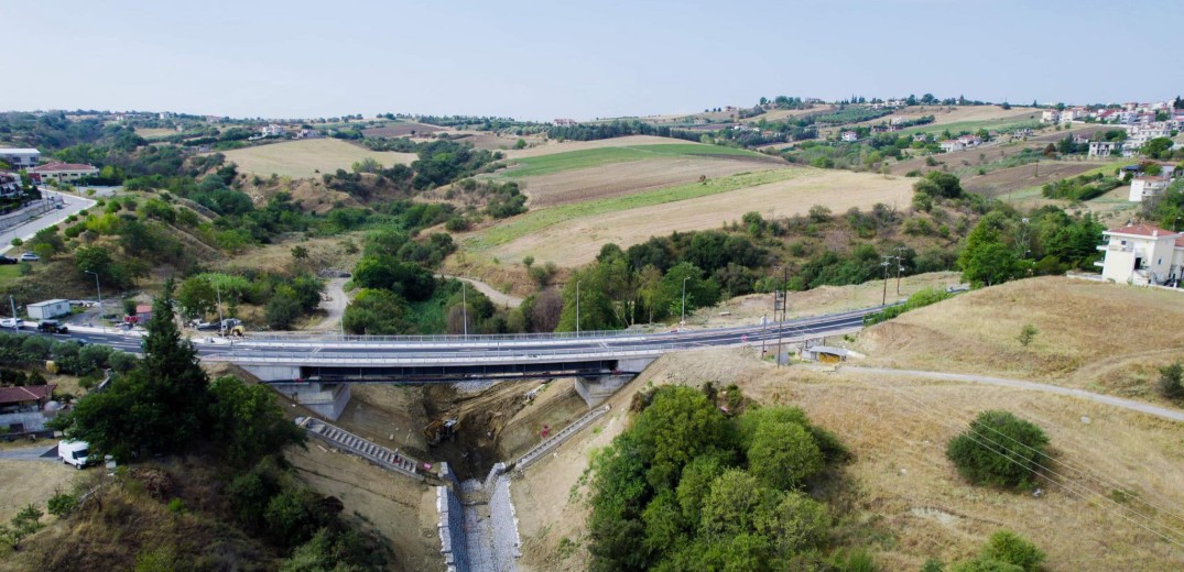 Δήμος Θέρμης: Παραδόθηκε στην κυκλοφορία η γέφυρα που συνδέει Τρίλοφο και Πλαγιάρι (βίντεο, φωτ.)