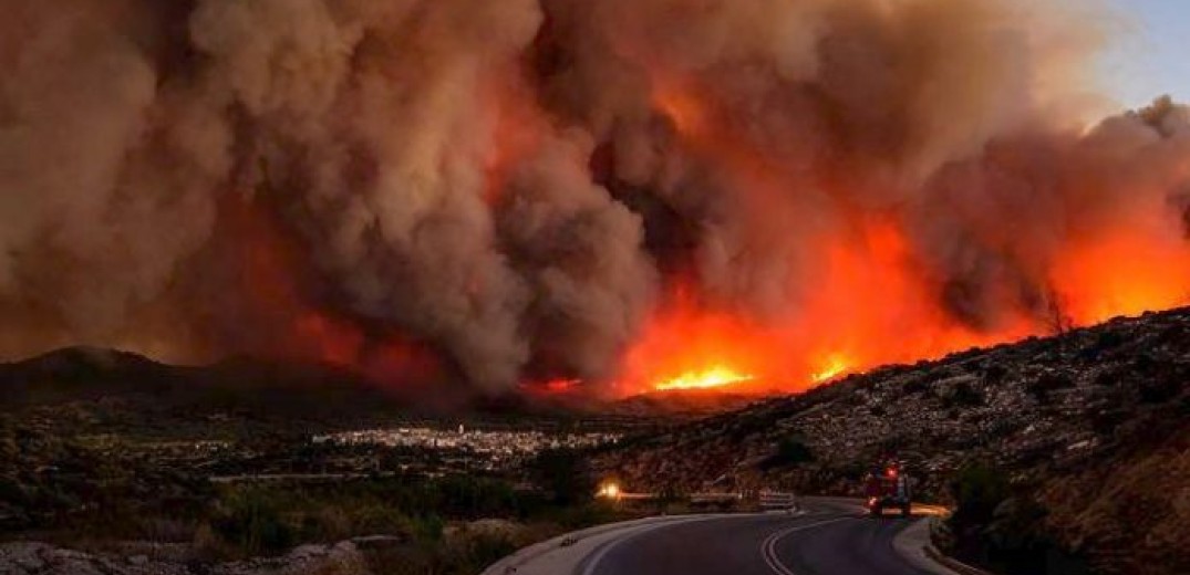 Δασική πυρκαγιά στην Καταλονία - Κλείνει κεντρικός αυτοκινητόδρομος και σιδηροδρομική σύνδεση