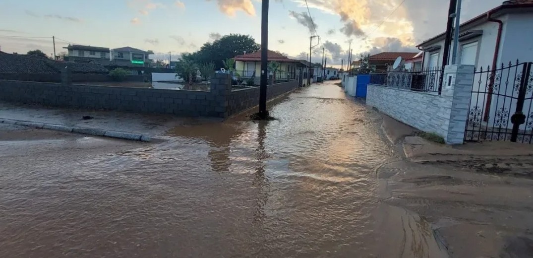 Ροδόπη: Εκτεταμένες πλημμύρες στον Πολύανθο - Αναμένεται να κηρυχθεί κατάσταση έκτακτης ανάγκης