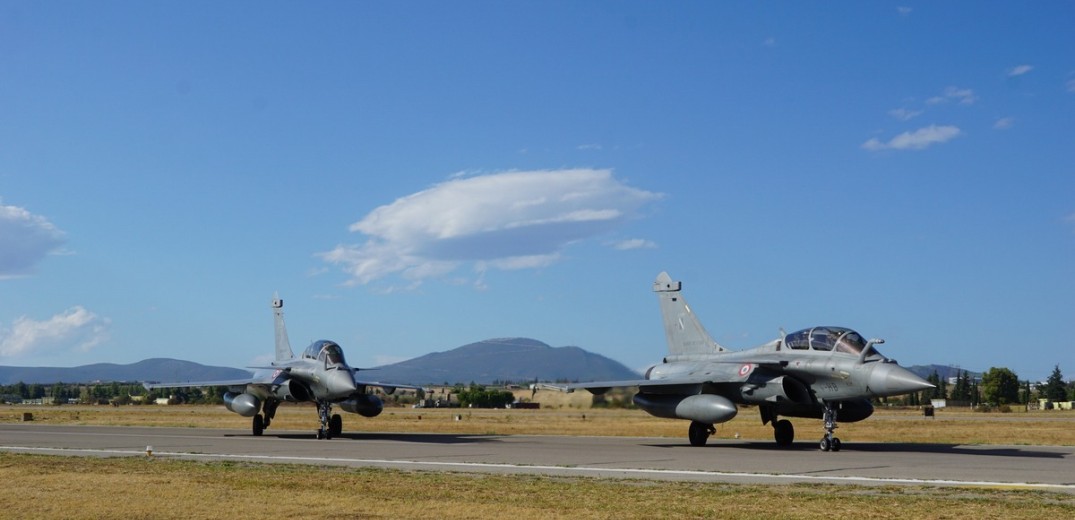 Requin Mike: Η επίλεκτη ομάδα πιλότων Rafale, στην Ελλάδα για το μεγαλύτερο αεροπορικό σόου