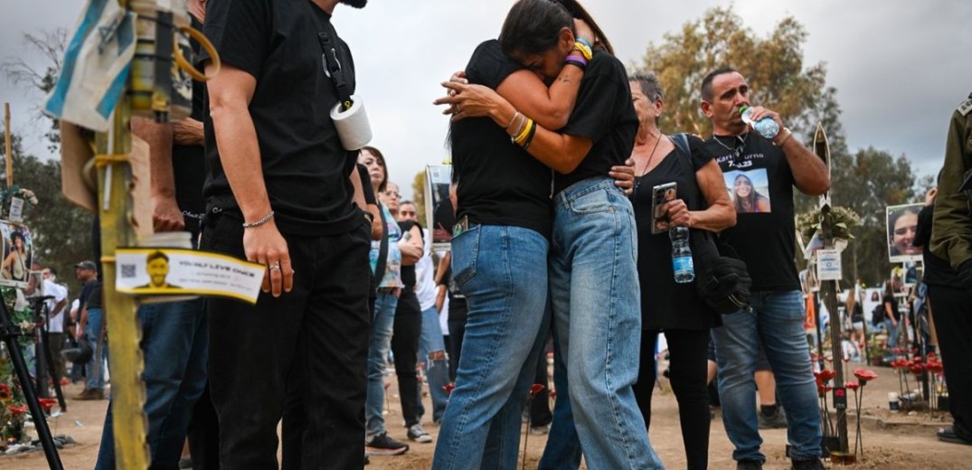 Το Ισραήλ τιμά τα θύματα της επίθεσης της Χαμάς, στην πρώτη επέτειο της τραγωδίας (βίντεο, φωτ.)