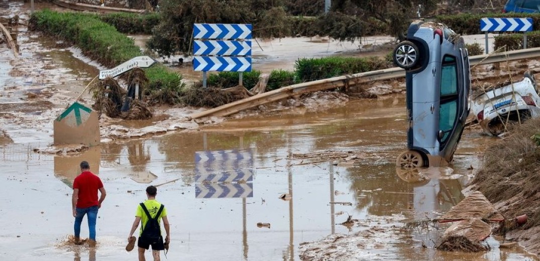 Ισπανία: 15.000 στρατιώτες και αστυνομικοί στο πεδίο - Τουλάχιστον 219 οι νεκροί