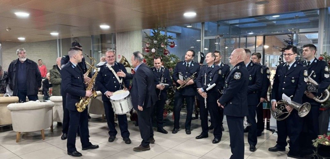 Τα… έψαλαν στον δήμαρχο Θεσσαλονίκης (βίντεο, φωτ.)