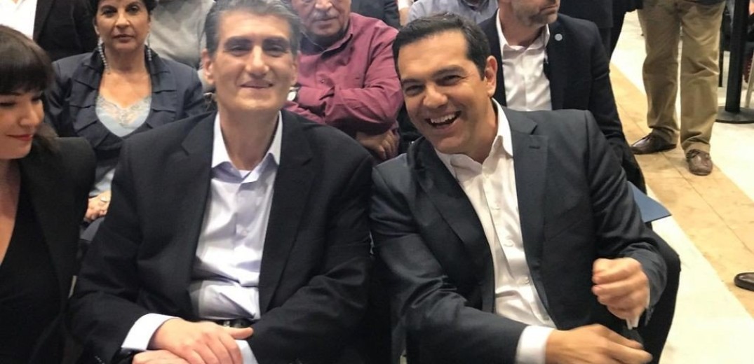 Παρουσία Τσίπρα ξεκίνησε η εκδήλωση του Χρ. Γιαννούλη στο Ι. Βελλίδης 