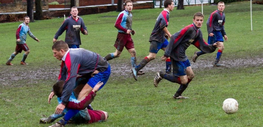 Στη Sunday League τα πάντα μπορούν να συμβούν (βίντεο)