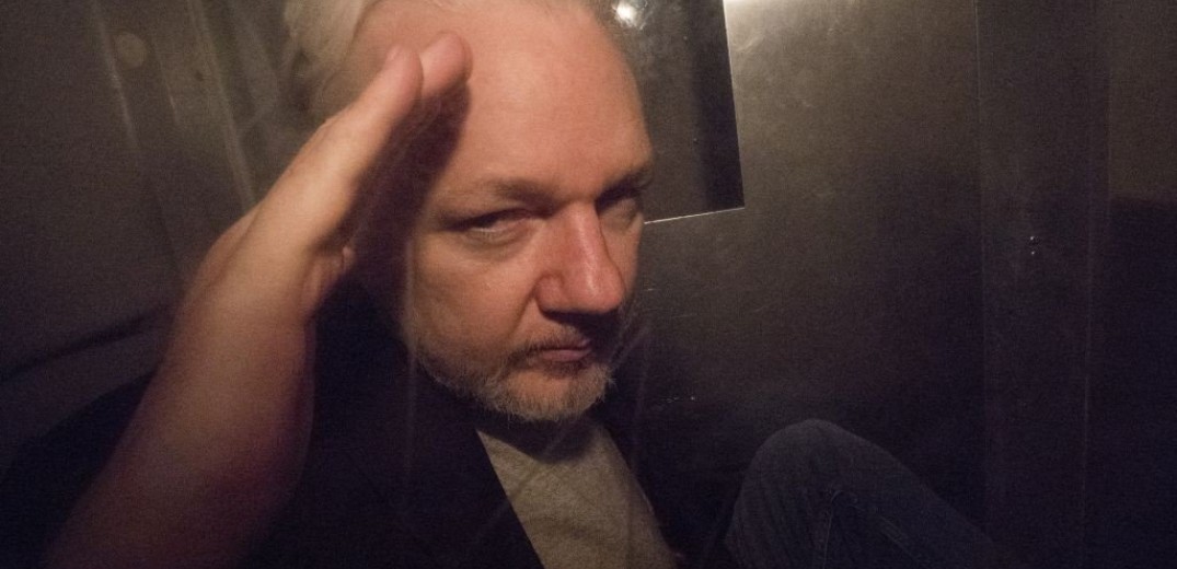 Το Ανώτατο Δικαστήριο «τελειώνει» τον Assange