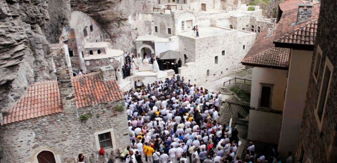 Ιστορική ημέρα η αυριανή για την Εκκλησία - Τελείται Θεία Λειτουργία στην Παναγία Σουμελά στην Τραπεζούντα