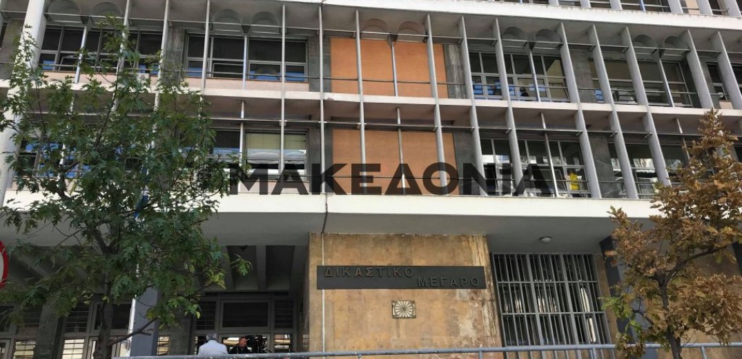 Νεάπολη: Στον εισαγγελέα οδηγούνται τα δύο αδέλφια που σκότωσαν τον 52χρονο