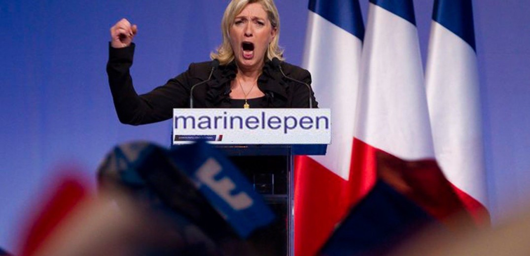Γαλλία: Το ακροδεξιό κόμμα της Λεπέν προελαύνει προς τις εθνικές εκλογές, όπως προκύπτει από δημοσκόπηση