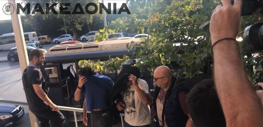 Στον εισαγγελέα οι πρώτοι φερόμενοι ως δράστες της διαφθοράς στο Λιμάνι 