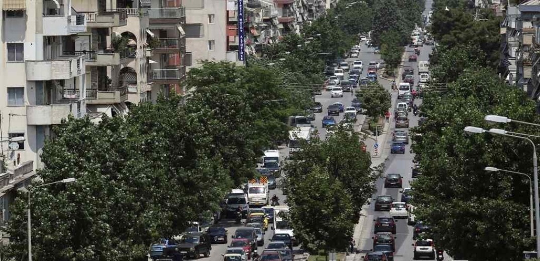 «Black out» σε αρκετές περιοχές στη Θεσσαλονίκη, λόγω βλάβης - Εκτός λειτουργίας φωτεινοί σηματοδότες 