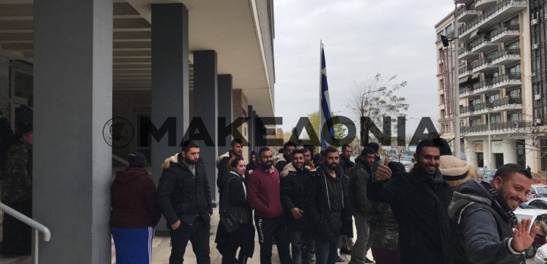 Συζητήθηκε στο ειρηνοδικείο η υπόθεση της διοικητικής αποβολής των Ρομά από τα Τσαΐρια (Βίντεο)