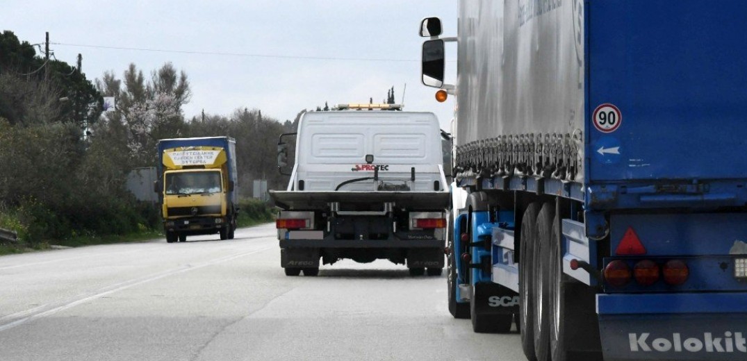 Κανονικά κινούνται τα οχήματα άνω των 3,5 τόνων στην εθνική οδό Κοζάνης–Λάρισας