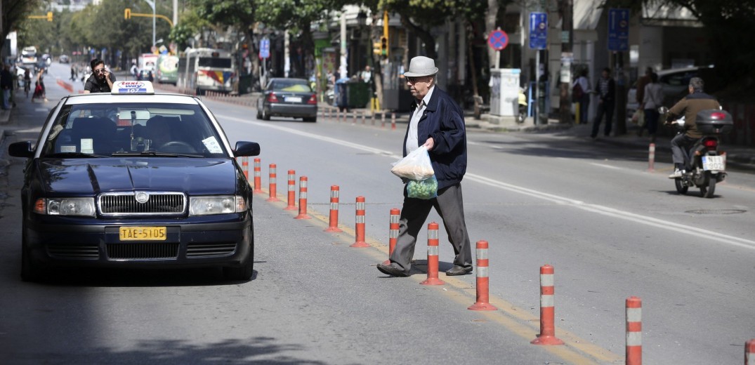 Τα πασαλάκια που διχάζουν τους Θεσσαλονικείς: Δυσαρεστημένοι οι καταστηματάρχες - Ευχαριστημένοι οι οδηγοί 