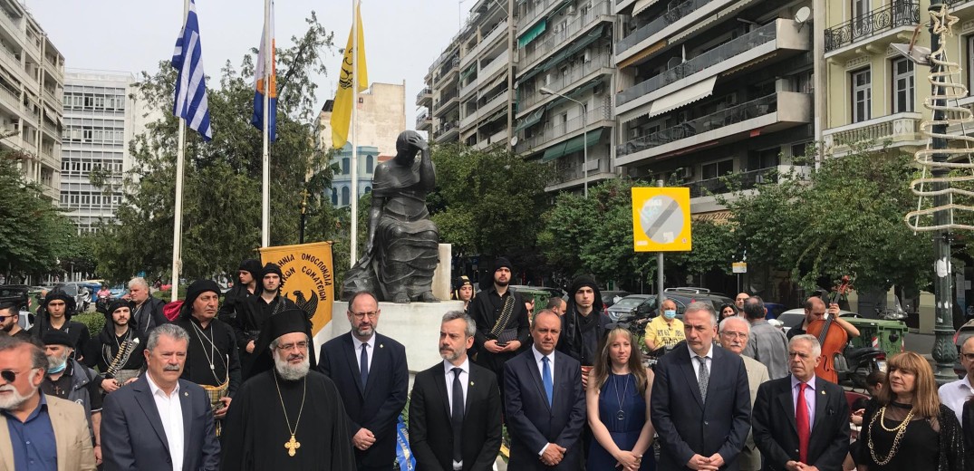 Θεσσαλονίκη: Με λίγο κόσμο, λύρες και επιμνημόσυνη δέηση οι εκδηλώσεις για την Γενοκτονία των Ποντίων (βίντεο)