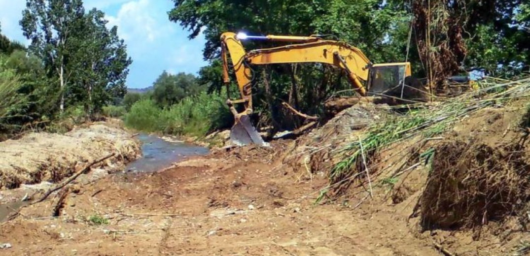 Καθαρίζουν Δενδροπόταμος και ρέματα της πόλης για να μην πνιγεί η Θεσσαλονίκη το χειμώνα