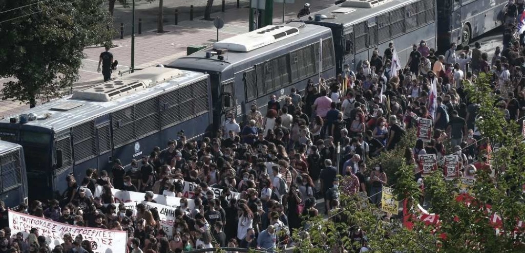 Νέα μεγάλη συγκέντρωση αύριο στο Εφετείο