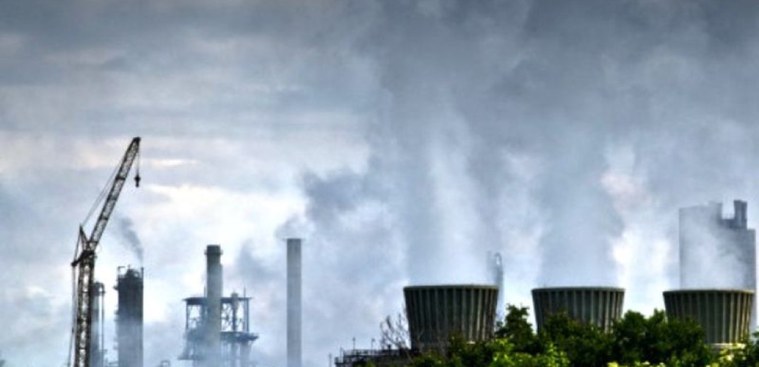 Το Ευρωκοινοβούλιο έθεσε αυστηρότερα όρια για την ατμοσφαιρική ρύπανση