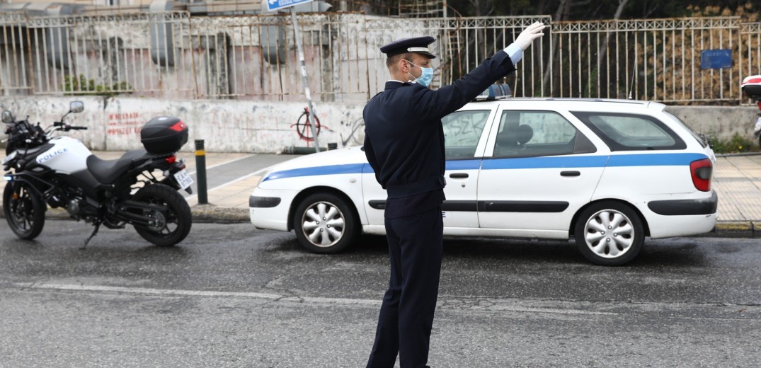 Ανακοινώθηκαν τα νέα μέτρα: Απαγόρευση κυκλοφορίας από τις 00:00- 05:00, μάσκα παντού (Βίντεο)