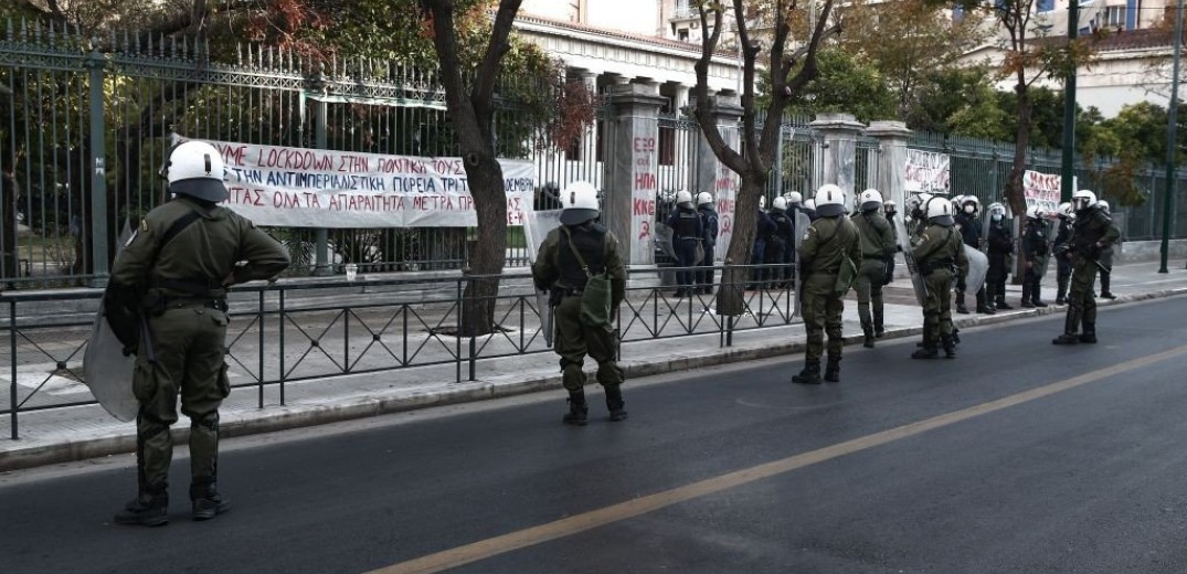 ΣΥΡΙΖΑ: Χουντικής έμπνευσης η απόφαση της κυβέρνησης για τη 17η Νοέμβρη