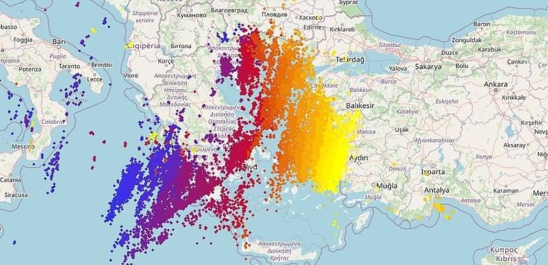 Μεγάλη κεραυνική δραστηριότητα και καταρρακτώδεις βροχές από την πρώτη κακοκαιρία της χρονιάς