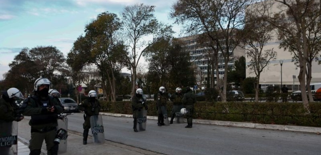 Κεραμέως για εκκένωση πρυτανείας του ΑΠΘ: Ο νόμος εφαρμόστηκε, η ομαλότητα επανέρχεται στο Ίδρυμα