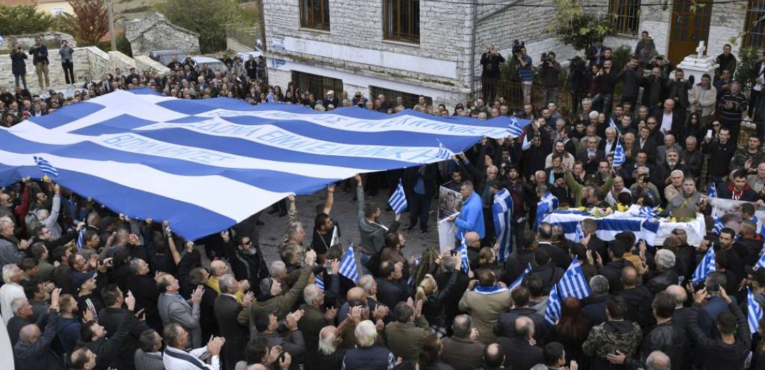 Πλήθος κόσμου στους Βουλιαράτες για το τελευταίο αντίο στον Κ. Κατσίφα