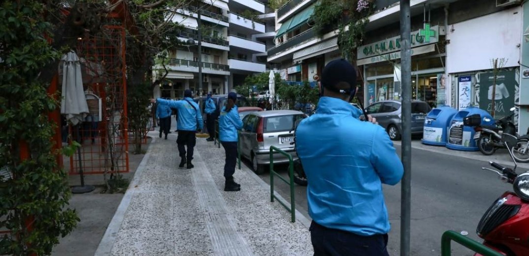 Αιχμές Κ. Μπακογιάννη για υποκινούμενα πάρτι σε πλατείες