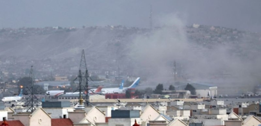 Το Ισλαμικό Κράτος στο Χορασάν ανέλαβε την ευθύνη για την επίθεση με ρουκέτες στο αεροδρόμιο της Καμπούλ 