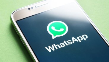 Το Ιράν ήρε τις απαγορεύσεις κατά του WhatsApp και του Google Play