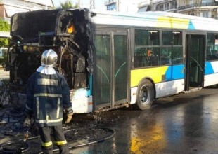 Ο πανικός στους επιβάτες που προκαλούν τα Τέμπη και ο υποψήφιος με παρτενέρ τον Ψωμιάδη.  Γράφει ο Σαλονικιός