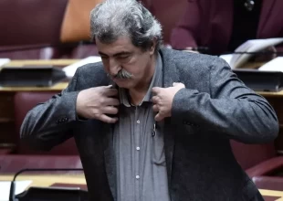 Τη διαγραφή Πολάκη για το «βούλωσ&#x27;το» στη Συρεγγέλα ζητά η ΝΔ