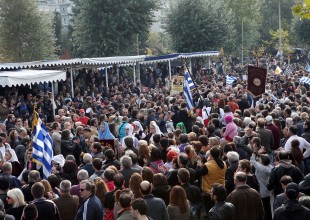 Οι φόβοι για τις παρελάσεις της 25ης Μαρτίου και η γκρίνια εμπόρων της Θεσσαλονίκης για τη διοίκηση της ΔΕΘ. Γράφει ο Σαλονικιός