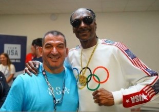 Ο Πύρρος Δήμας φωτογραφήθηκε με τον Snoop Dogg