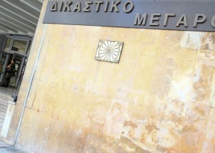 Η σπουδαιότητα της υπόθεσης φαίνεται από τον δικηγόρο 